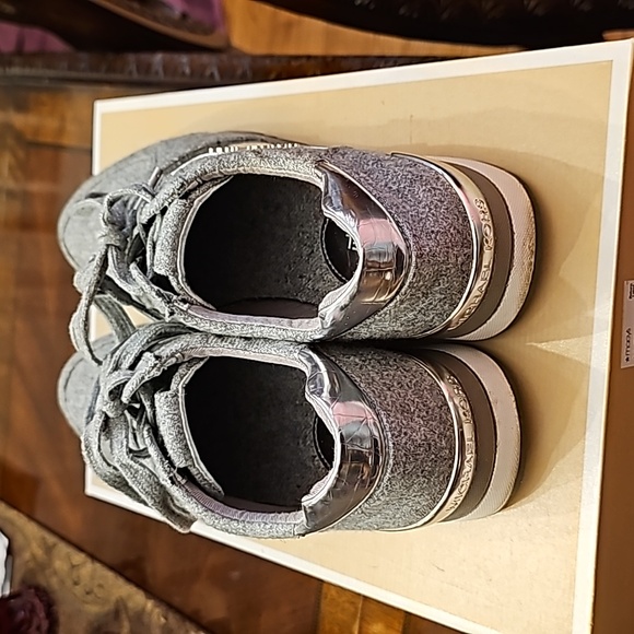 MICHAEL KORS ALLIE TRAINER FLANNEL SNEAKERS 8M - Picture 2 of 10